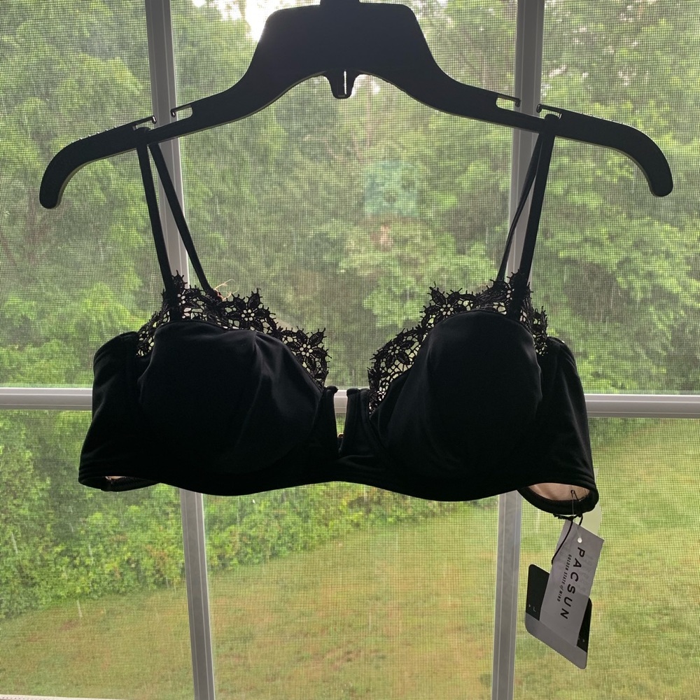 NWT PACSUN Lace-Trim Bikini Top